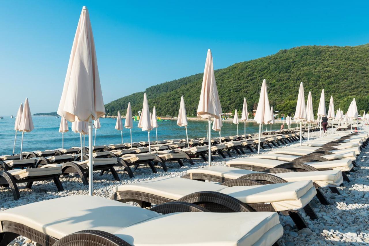 Hotel Mimosa Lido Palace - Maslinica Hotels & Resorts Rabac Exteriér fotografie
